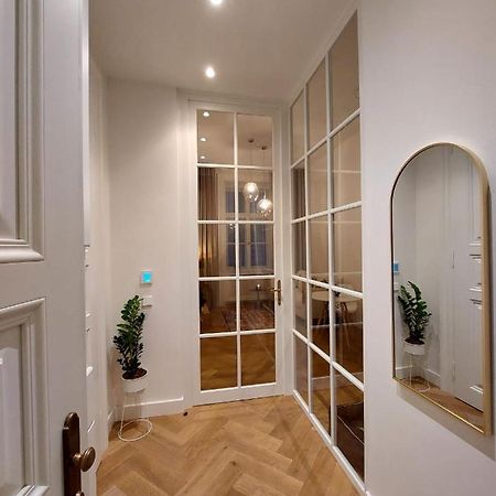 Luxury Apartment In The Centre Praha Bagian luar foto