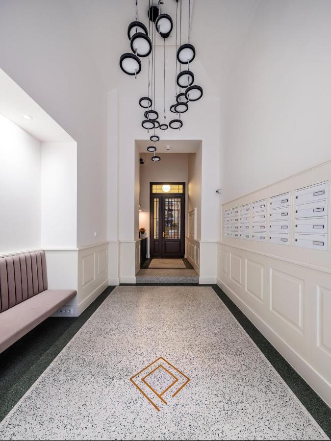 Luxury Apartment In The Centre Praha Bagian luar foto